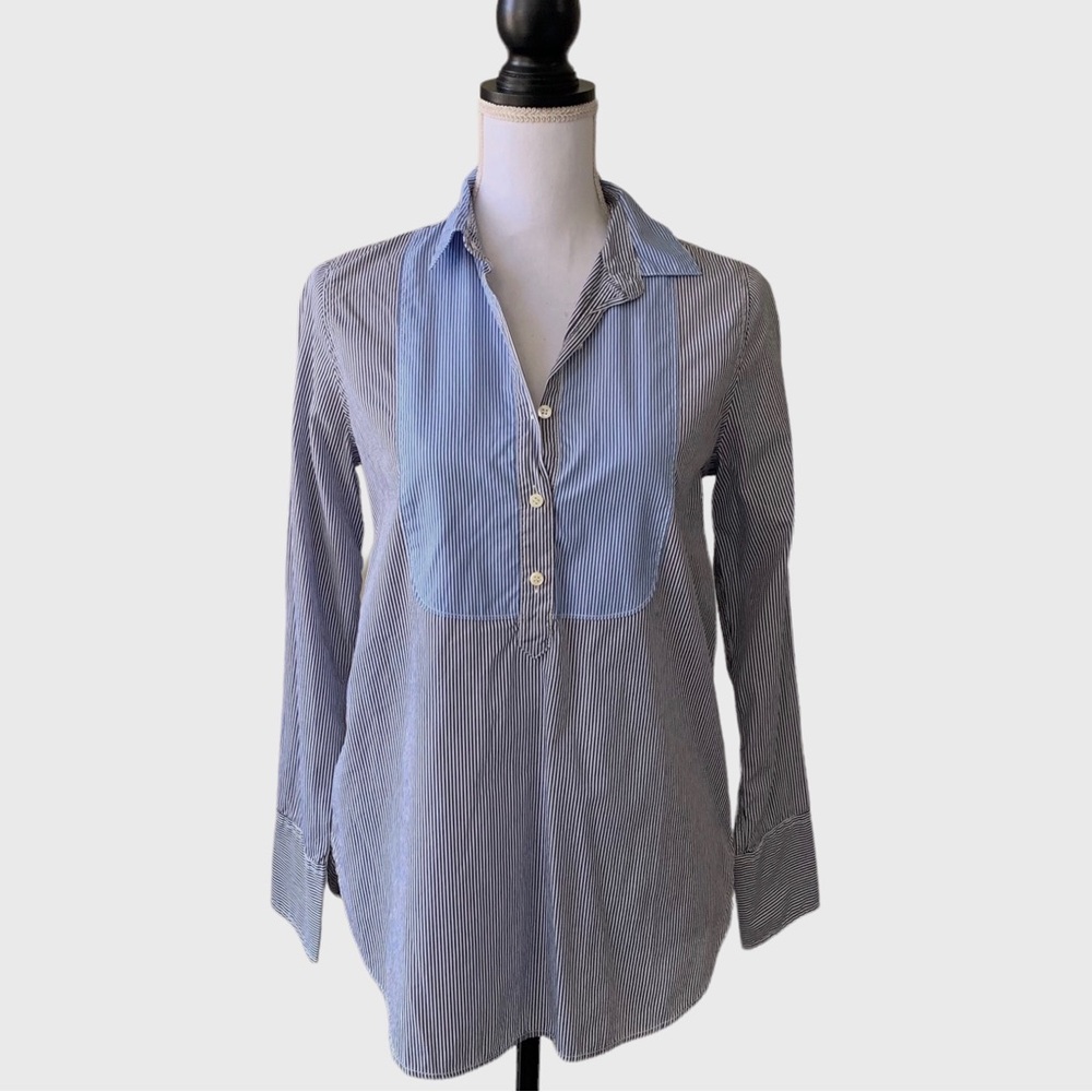 J CREW HI-LOW HEM BUTTON UP PINSTRIPE SHIRT IN BLUE WHITE